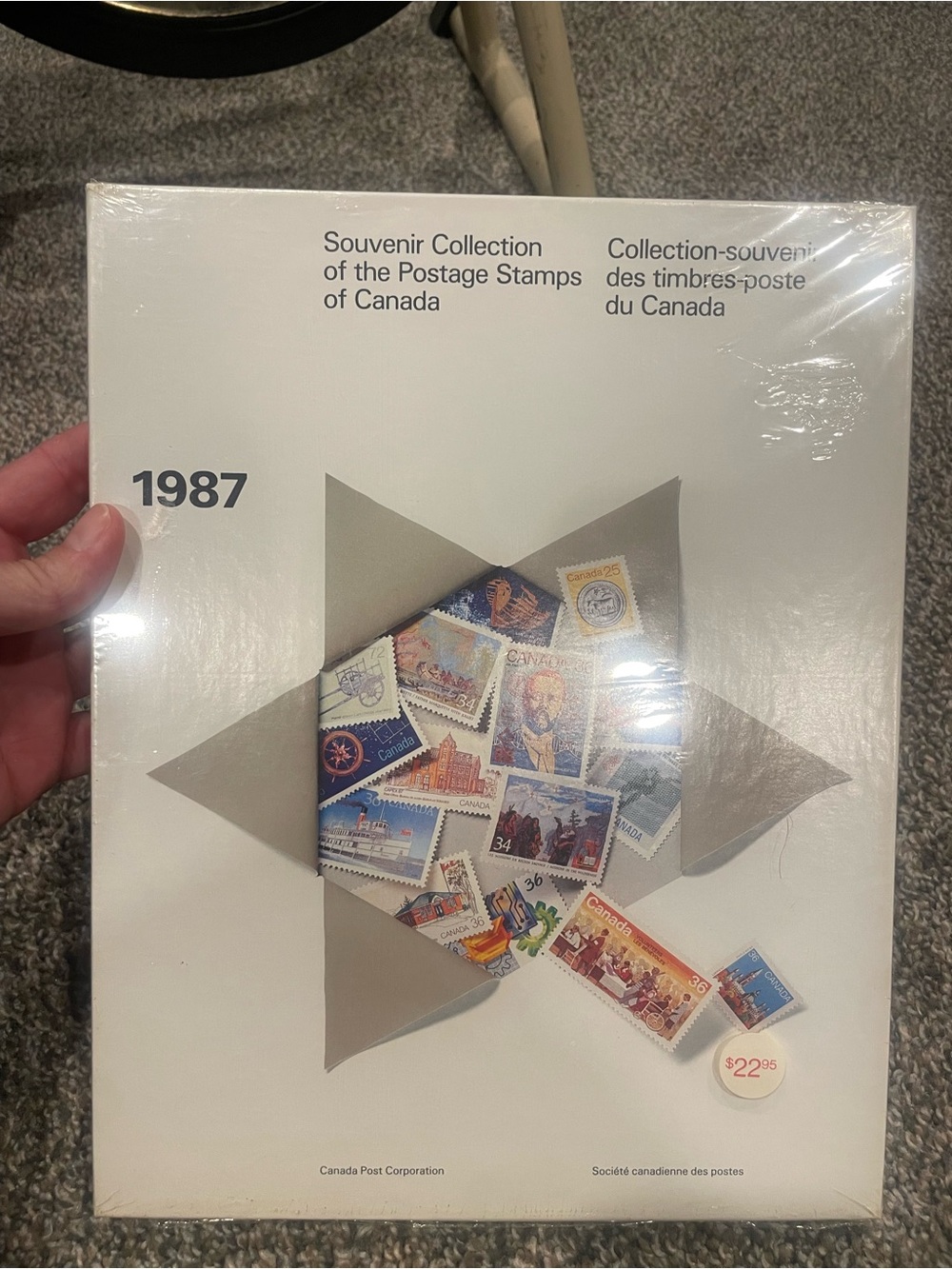 1987 Souvenir Collection of the Postage Stamps of Canada